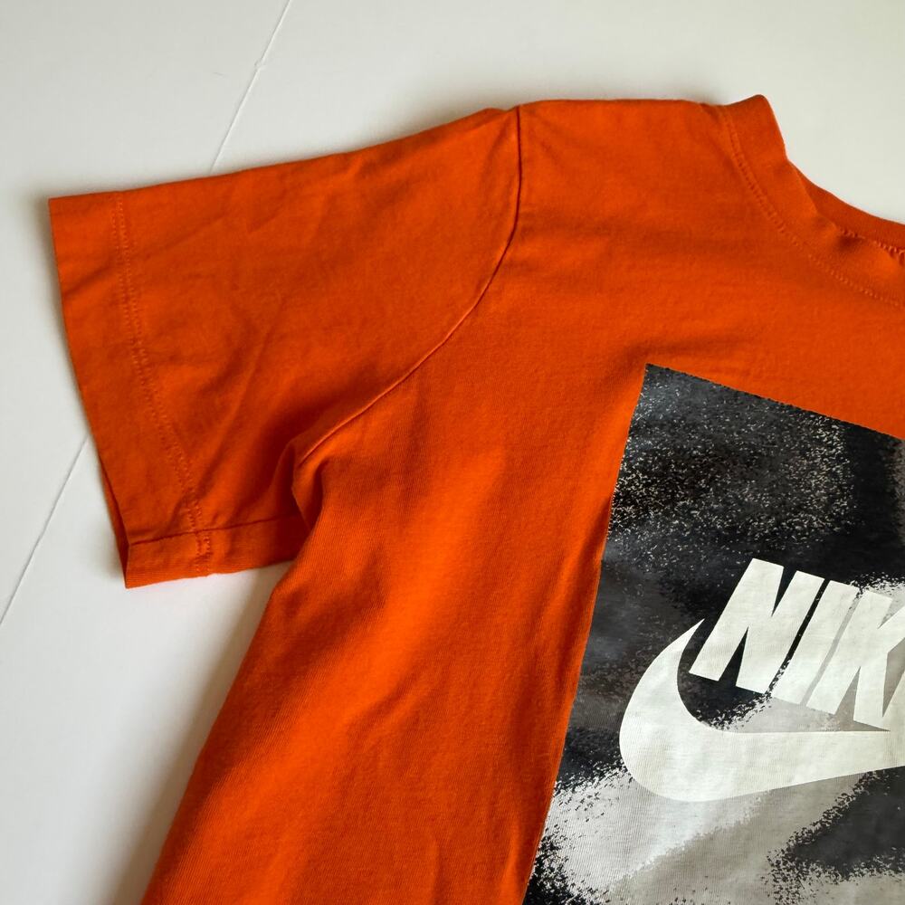 Nike Orange Graphic Tee Swoosh Youth Large - Picture 5 of 8